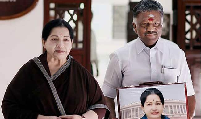 Jayalalithaa in hospital: Close aide O Panneerselvam chairs cabinet meet, fans hold prayers for CM&#039;s speedy recovery