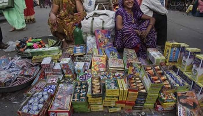 VHP campaigns against use of Chinese products this Diwali