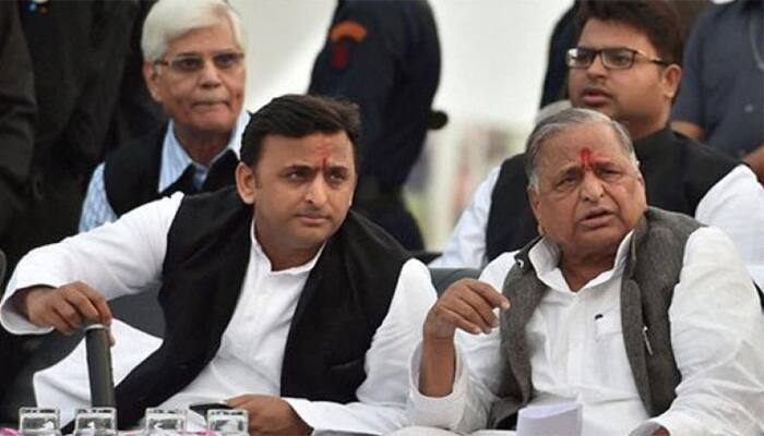 Samajwadi Party feud: Ram Gopal drops &#039;letter bomb&#039;, says future lies with Akhilesh; UP CM meets Mulayam ahead of key meet