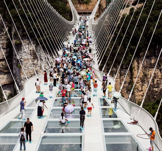 world's highest and longest glass bridge in China