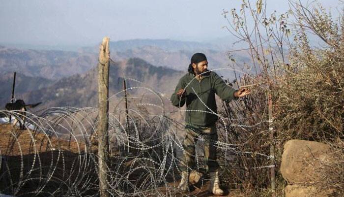 Pakistan Rangers shell border in Kashmir