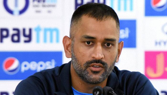 India vs New Zealand, 3rd ODI: Unable to rotate strike, MS Dhoni says he&#039;s batting at No 4 for himself