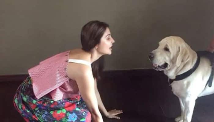 Anushka Sharma singing &#039;Bulleya&#039; to her pet dog is the cutest video you will see today!