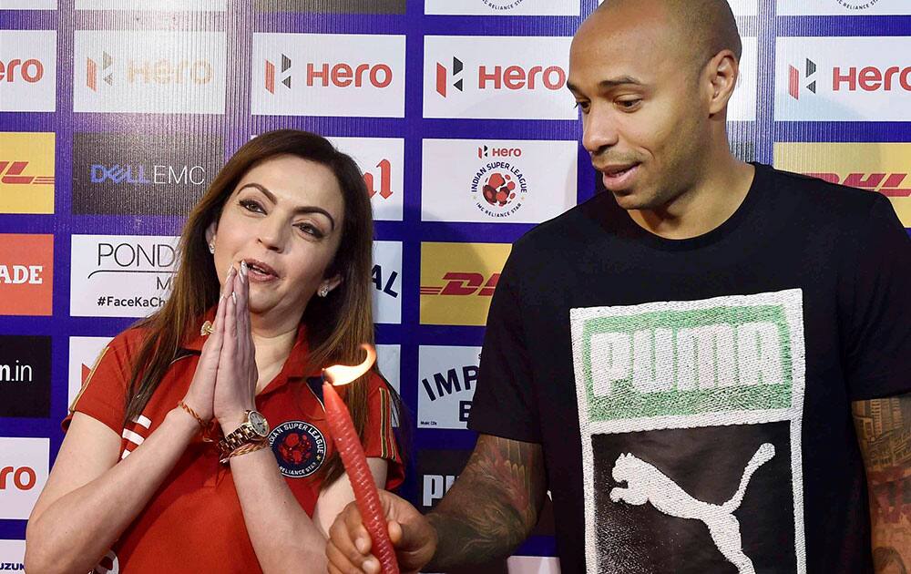 Thierry Henry and Nita Ambani at ISL match