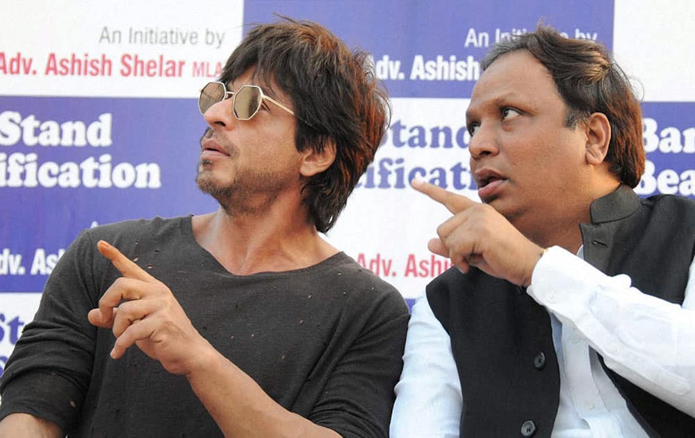 Shahrukh Khan at an event