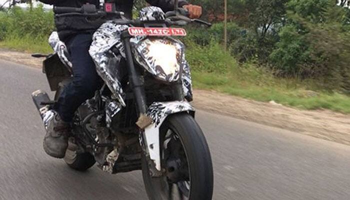 2017 KTM 200 Duke caught testing in India