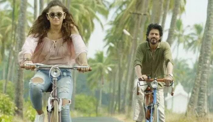THIS is what Shah Rukh Khan would do if he wakes up as Alia Bhatt