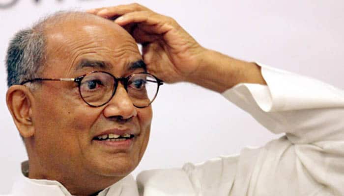 Bhopal SIMI encounter: Why only Muslims escape from jail not Hindus?, asks Digvijaya Singh