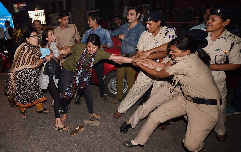 AAP protest in Delhi