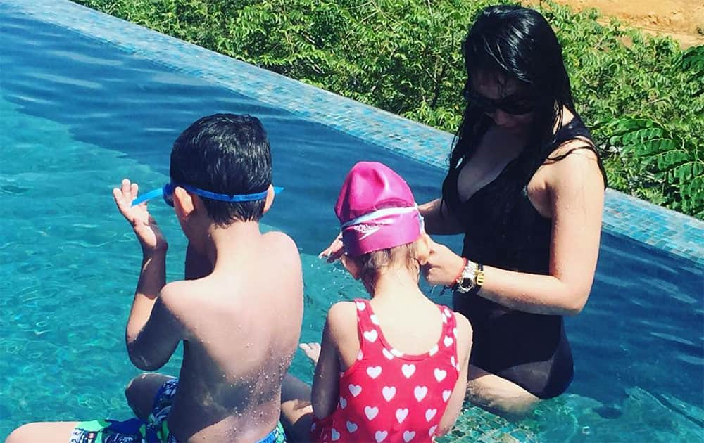 Manyata Dutt holidays in Srilanka with her kids