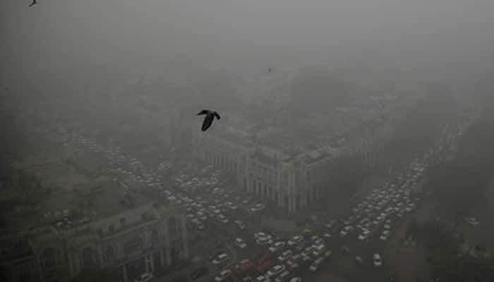 Delhi smog: All schools closed for 3 days; demolition, construction work banned as emergency measures