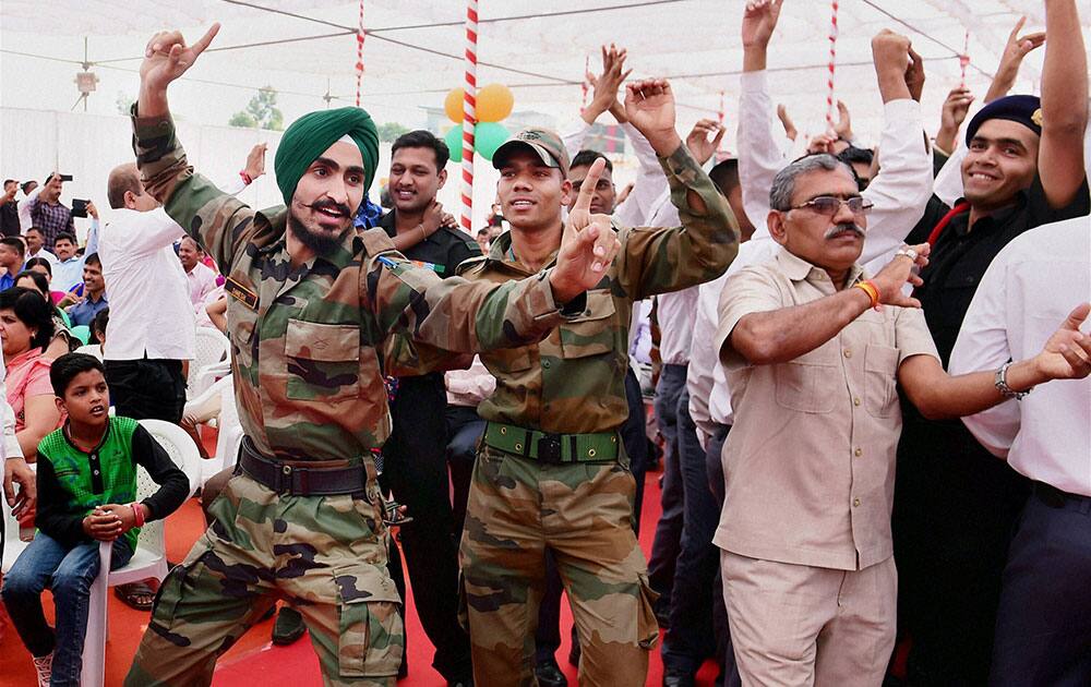 Diwali celebration with army jawans