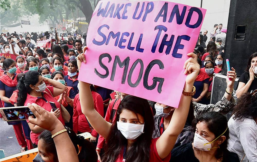 Citizens protest against air pollution