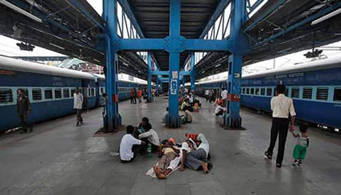 Train runs over 5 returning from Chhath prayers in Bihar