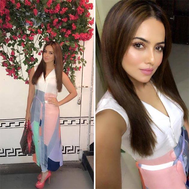 Instagram/sanakhaan21 Instagram/sanakhaan21