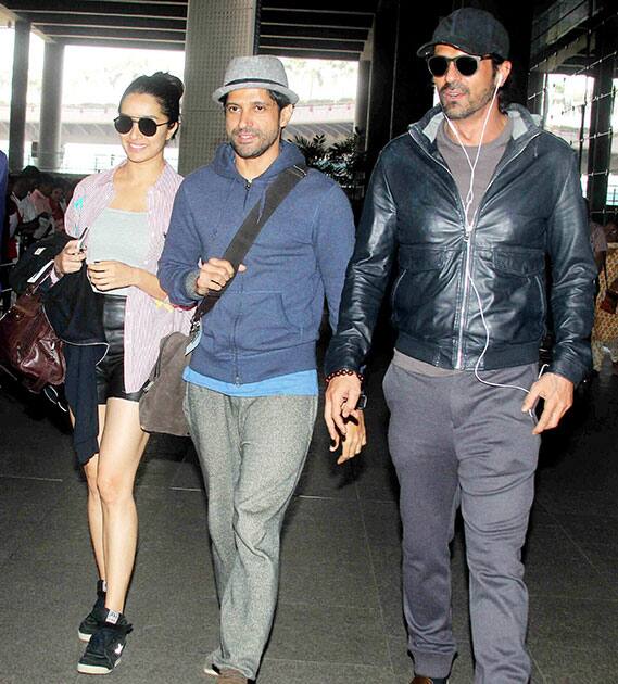 Shraddha Kapoor, Farhan Akhtar and Arjun Rampal spotted