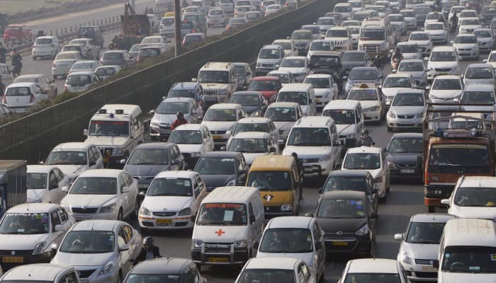 Launch crackdown against diesel vehicles older than 15 yrs, AAP tells Delhi police