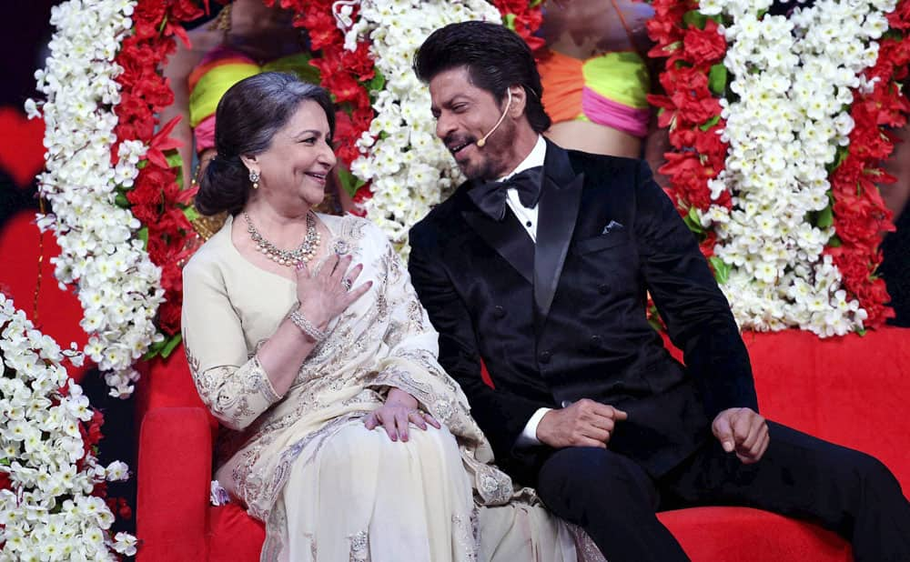 Sharmila Tagor and Sharukh Khan