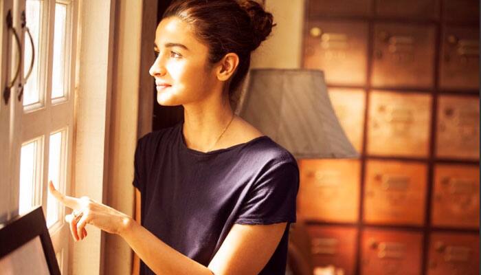 Don&#039;t want to restrict to performance-oriented roles: Alia Bhatt