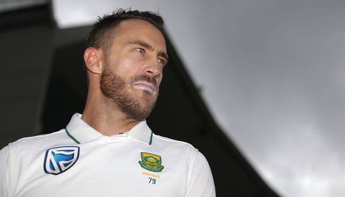 WATCH: Faf du Plessis caught shining the ball using lolly in mouth against Australia