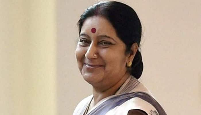 Kidney has no religious labels: Sushma Swaraj after Muslim man&#039;s offer