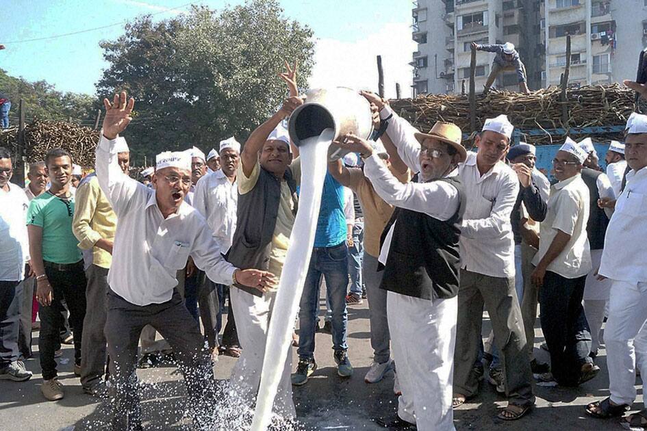 Farmers destroy farm products