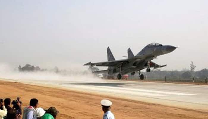 Agra-Lucknow Expressway to be inaugurated today; 8 IAF fighter jets to land on the road