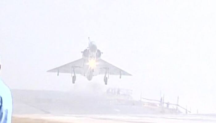 Six IAF fighter jets touch down on Agra-Lucknow Expressway on its opening