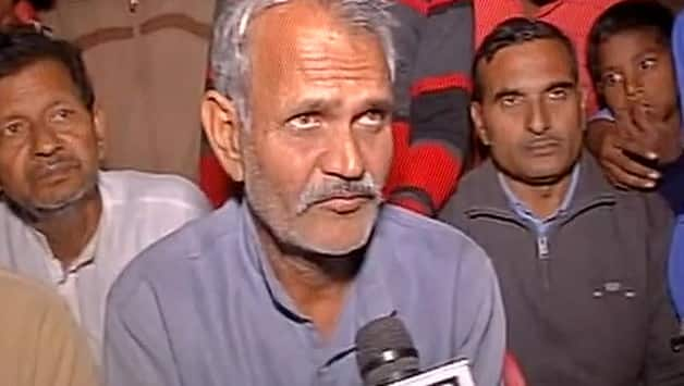 Modi ji will avenge my son&#039;s killing from Pakistan, says proud father of Machhal attack martyr; WATCH 