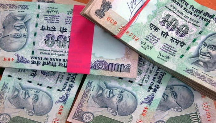 Demonetisation: Rupee touches all-time low, regains to end at 68.73