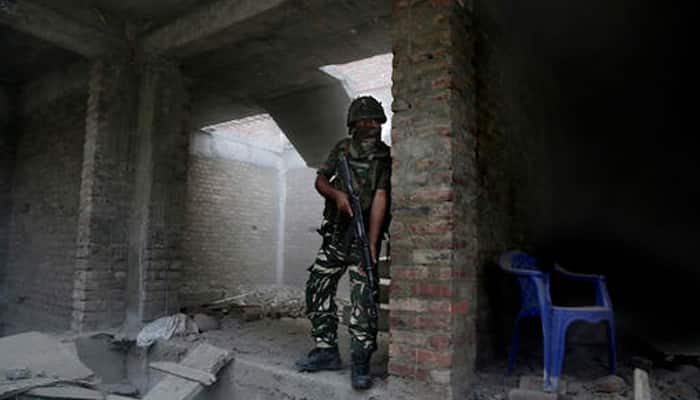 Encounter in Kashmir&#039;s Bandipora; Army Jawan, two terrorists killed