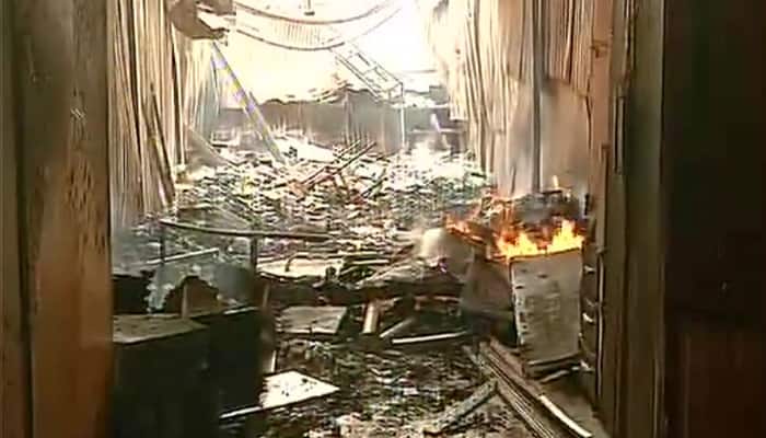 Fire at furniture market in Mumbai&#039;s Oshiwara, no casualties yet