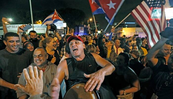 Party in Miami as news of Fidel Castro`s death spreads