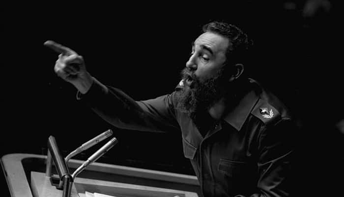 Putin praises Castro as `symbol of an era`: Kremlin
