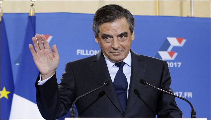 Conservative Francois Fillon wins French rightwing primary