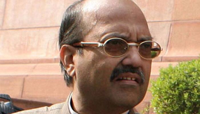 Amar Singh &#039;pained&#039; by abuses from Akhilesh&#039;s supporters, meets Samajwadi Party chief Mulayam Singh Yadav