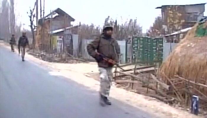 Encounter breaks out in J&amp;K&#039;s Handwara, two terrorists believed to be holed up​
