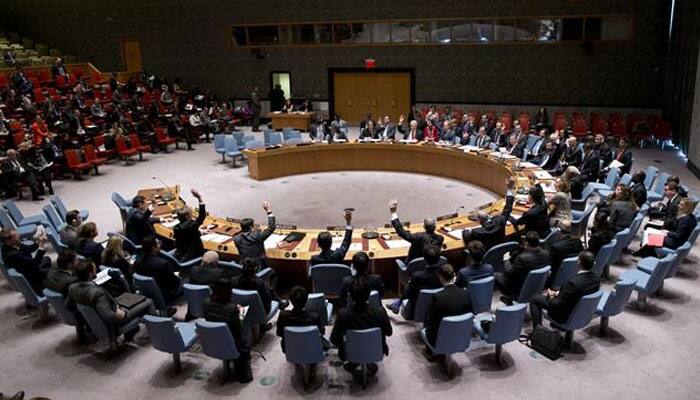 France calls for `immediate` UN Security Council meeting on Aleppo