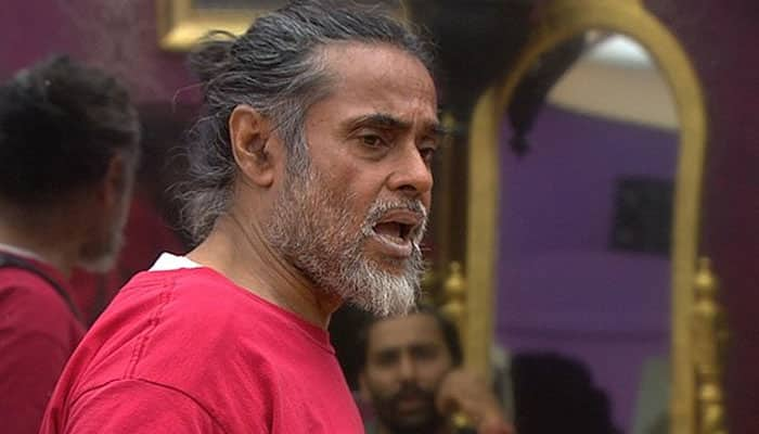 Bigg Boss 10: Om Swamiji cries foul over &#039;theft allegation&#039;; Rohan Mehra loses captaincy!