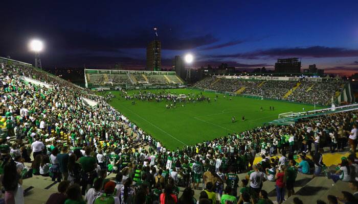 Atletico Nacional&#039;s touching tribute to Chapecoense air-crash victims, watch video