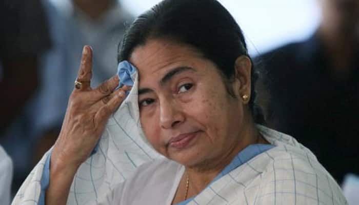 Soldiers&#039; presence at toll plazas in Bengal kicks up storm; Mamata Banerjee cries &#039;coup&#039;, Centre, Army rebut charges