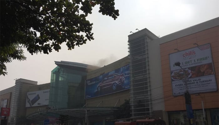 Fire breaks out at Kolkata&#039;s South City mall, five water tenders rushed 