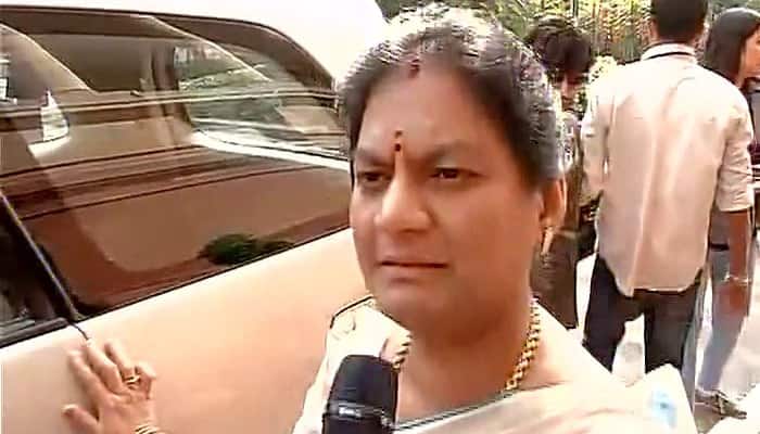 People want to know whether Jayalalithaa is alive or not; PM Narendra Modi must intervene, says expelled AIADMK MP Sasikala Pushpa