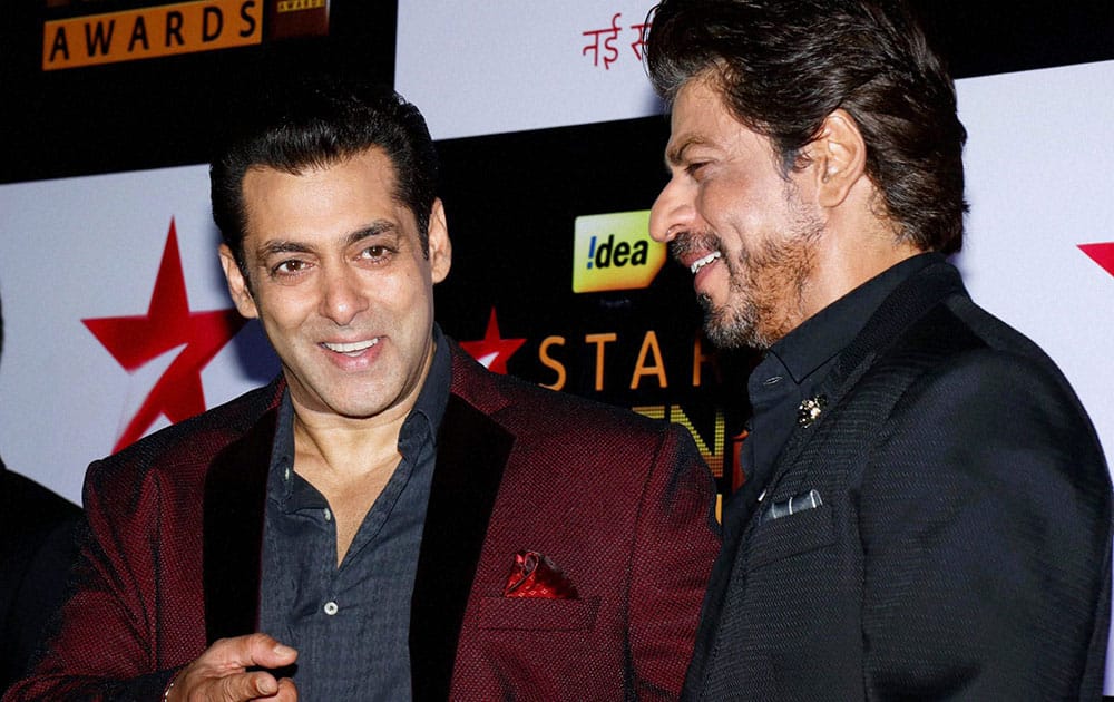 Salman Khan and Shah Rukh Khan share a light moment during the 23rd Annual Star Screen Awards 2016 in Mumbai Salman Khan and Shah Rukh Khan share a light moment during the 23rd Annual Star Screen Awards 2016 in Mumbai