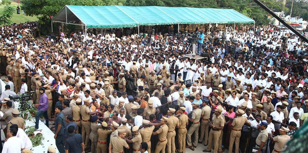 Pictures from Rajaji Hall. - Twitter@AIADMKOfficial