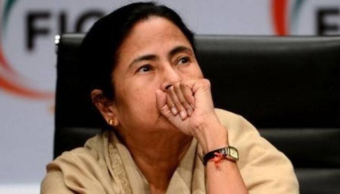 Jayalalithaa&#039;s death: Mamata Banerjee skips Amma&#039;s funeral, deputes two Trinamool MPs