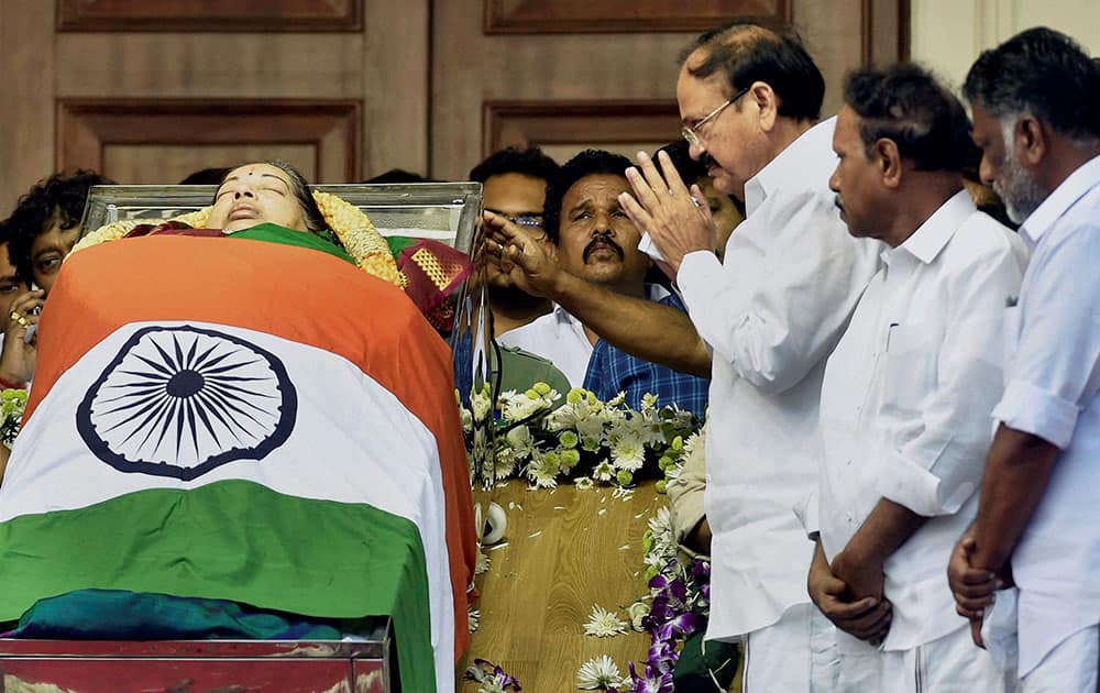 Union Minister Venkaiah Naidu paying his last respects to Tamil Nadus former Chief Minister Jayaram Jayalalithaa at Rajaji Hall in Chennai