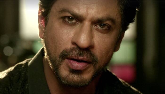 Shah Rukh Khan in &#039;Raees&#039; NEW POSTER will blow your mind! 