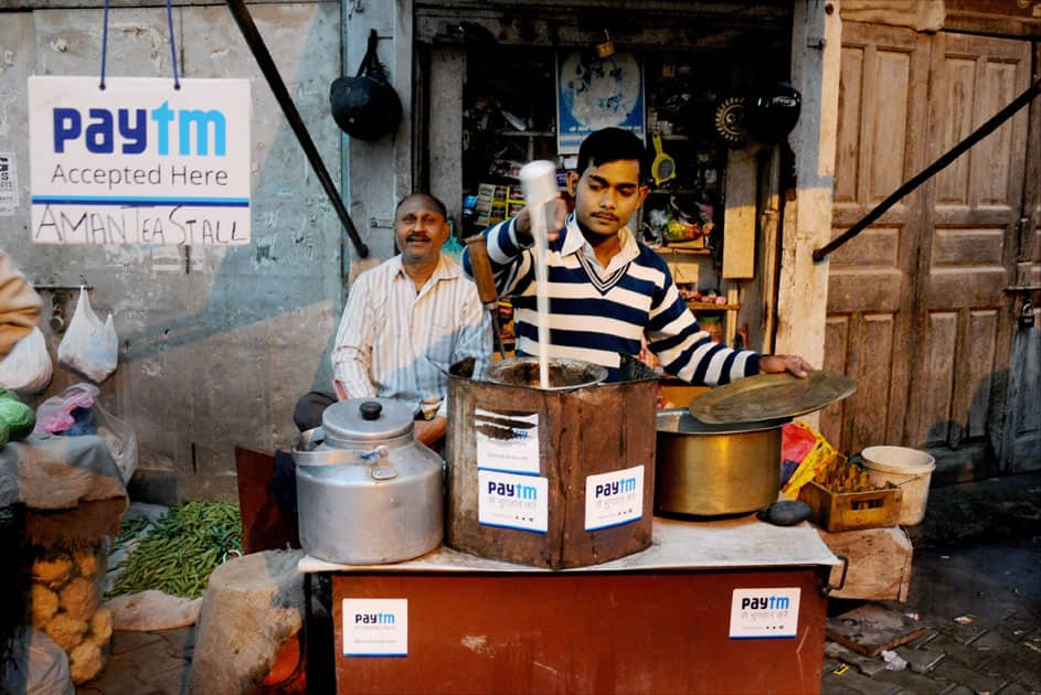 Cashless transaction at tea stall