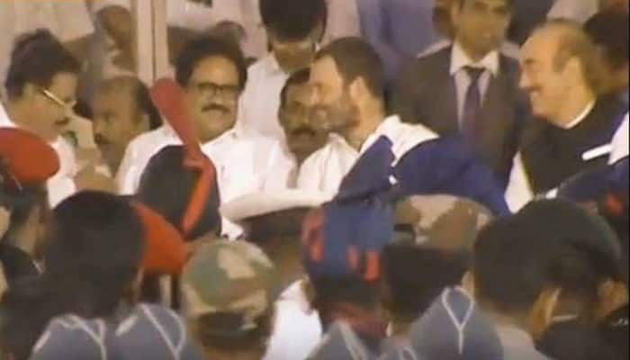 Was Rahul Gandhi smiling during Jayalalithaa&#039;s funeral? Twitter users share pictures as proof